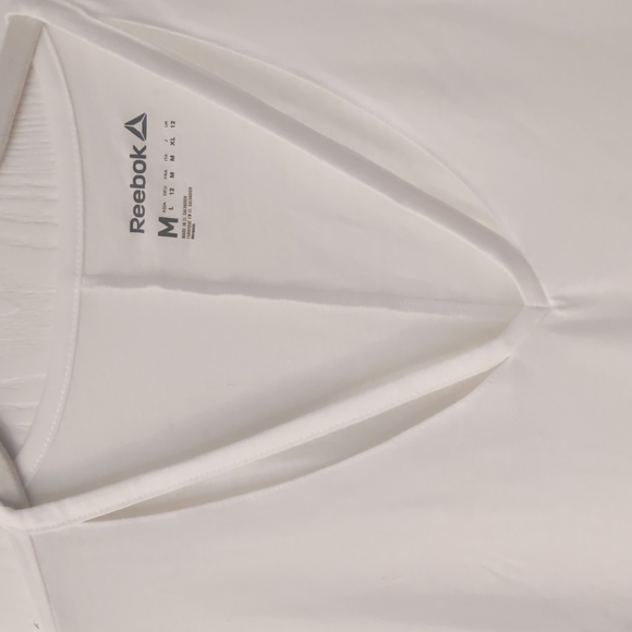 Reebok long sleeve t-shirt with tie back - Picture 3 of 9